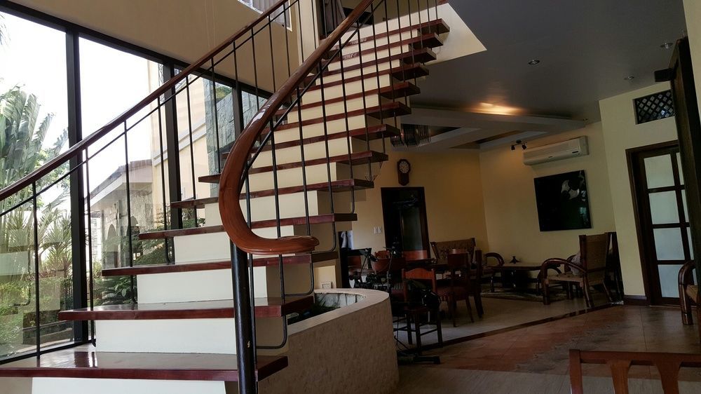 Mactan Breeze - Airport Bed And Breakfast Lapu-Lapu City Eksteriør billede