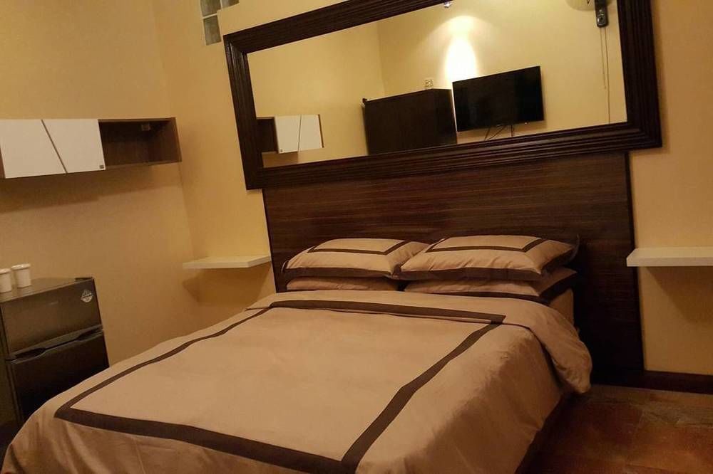 Mactan Breeze - Airport Bed And Breakfast Lapu-Lapu City Eksteriør billede